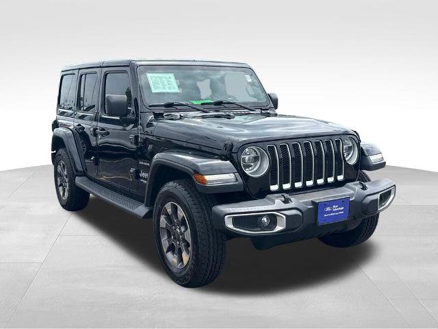 Used 2018 Jeep Wrangler Unlimited Sahara w/ Uconnect 4C Nav & Sound Group AWD/4WD image 4