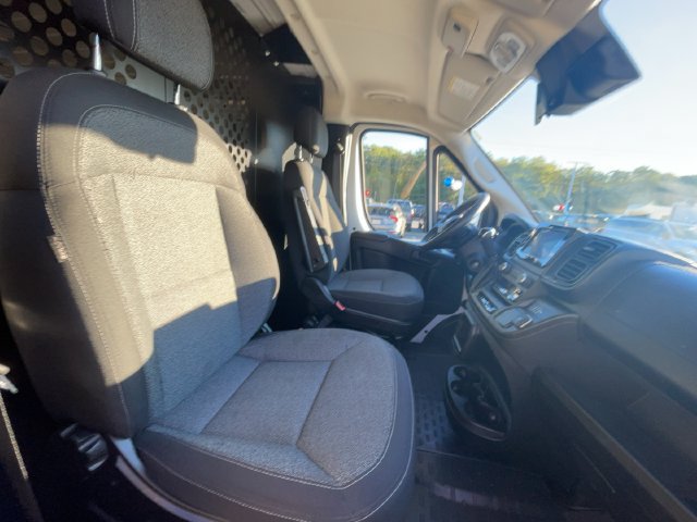 Used 2025 RAM ProMaster 2500 w/ U-Haul Equipment Group FWD image 27