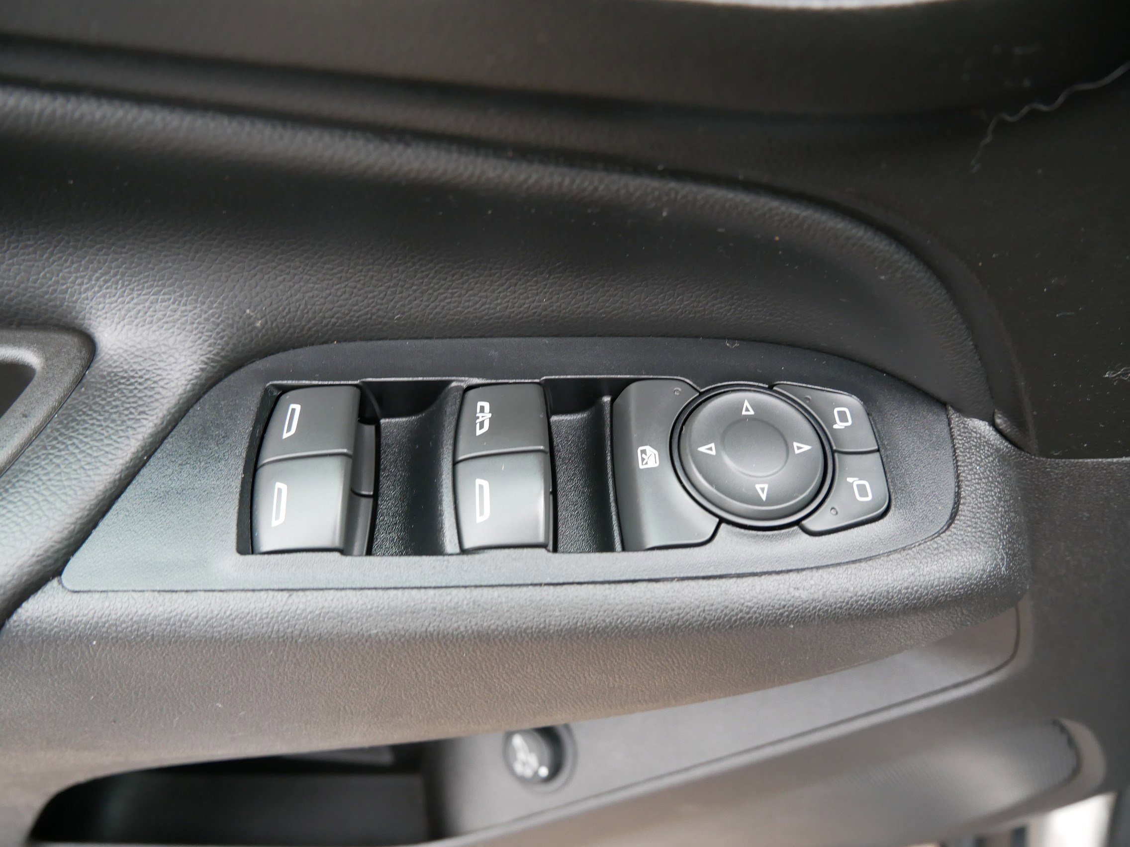 Used 2019 Chevrolet Equinox LT image 20