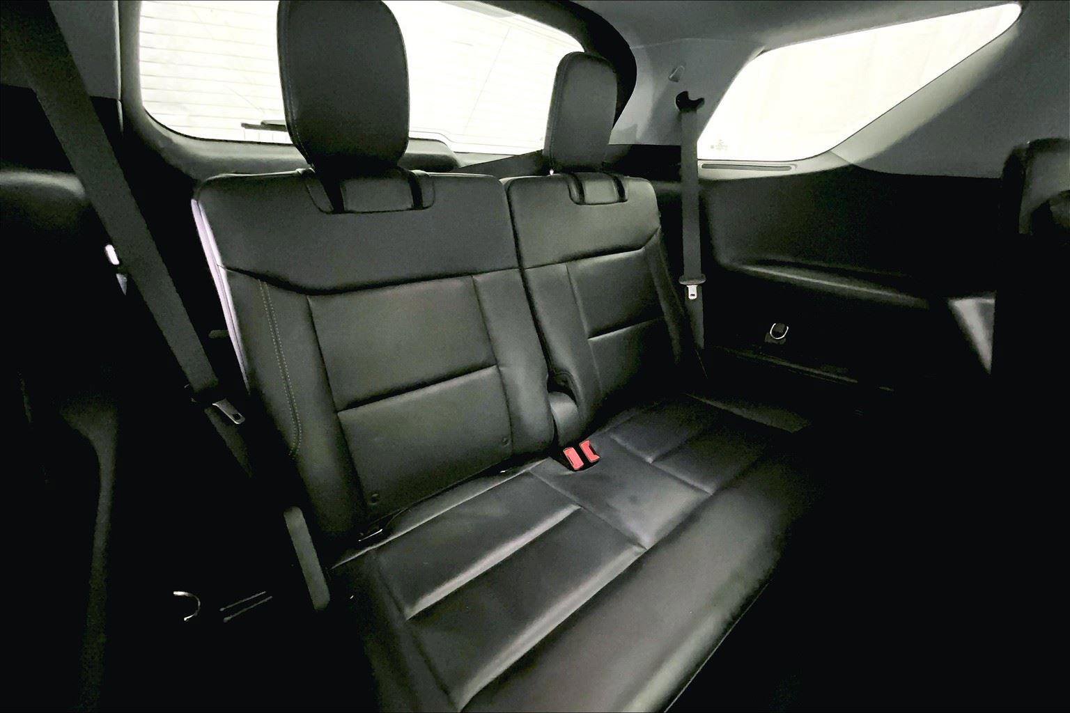 Certified 2021 Ford Explorer XLT w/ Equipment Group 202A image 27