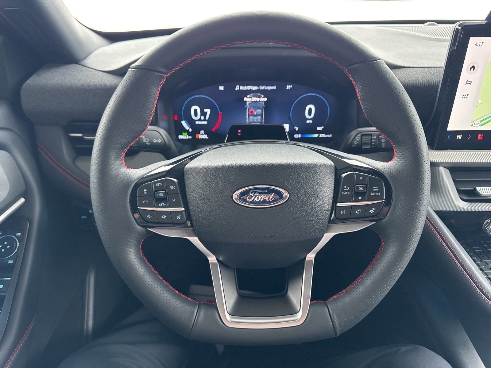 Certified 2025 Ford Explorer ST-Line w/ Premium Package image 29