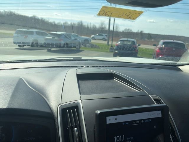 Certified 2024 Ford Edge SEL w/ Convenience Package image 20