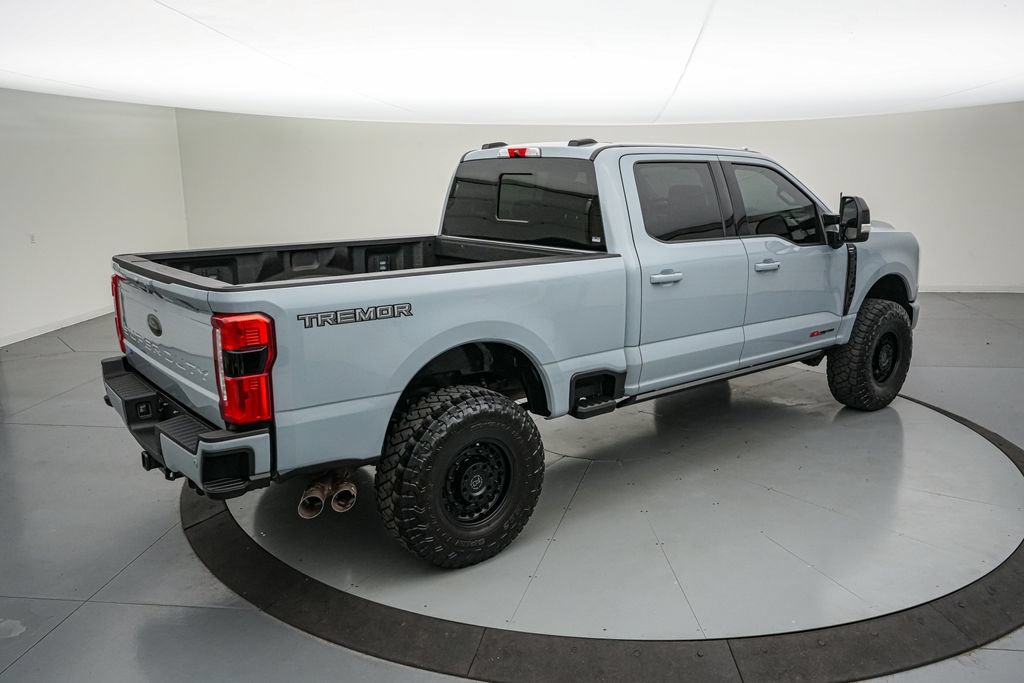 Certified 2024 Ford F250 Lariat w/ Lariat Ultimate Package AWD/4WD image 4