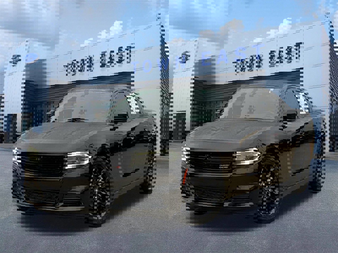 Used 2021 Dodge Charger SXT w/ Blacktop Package