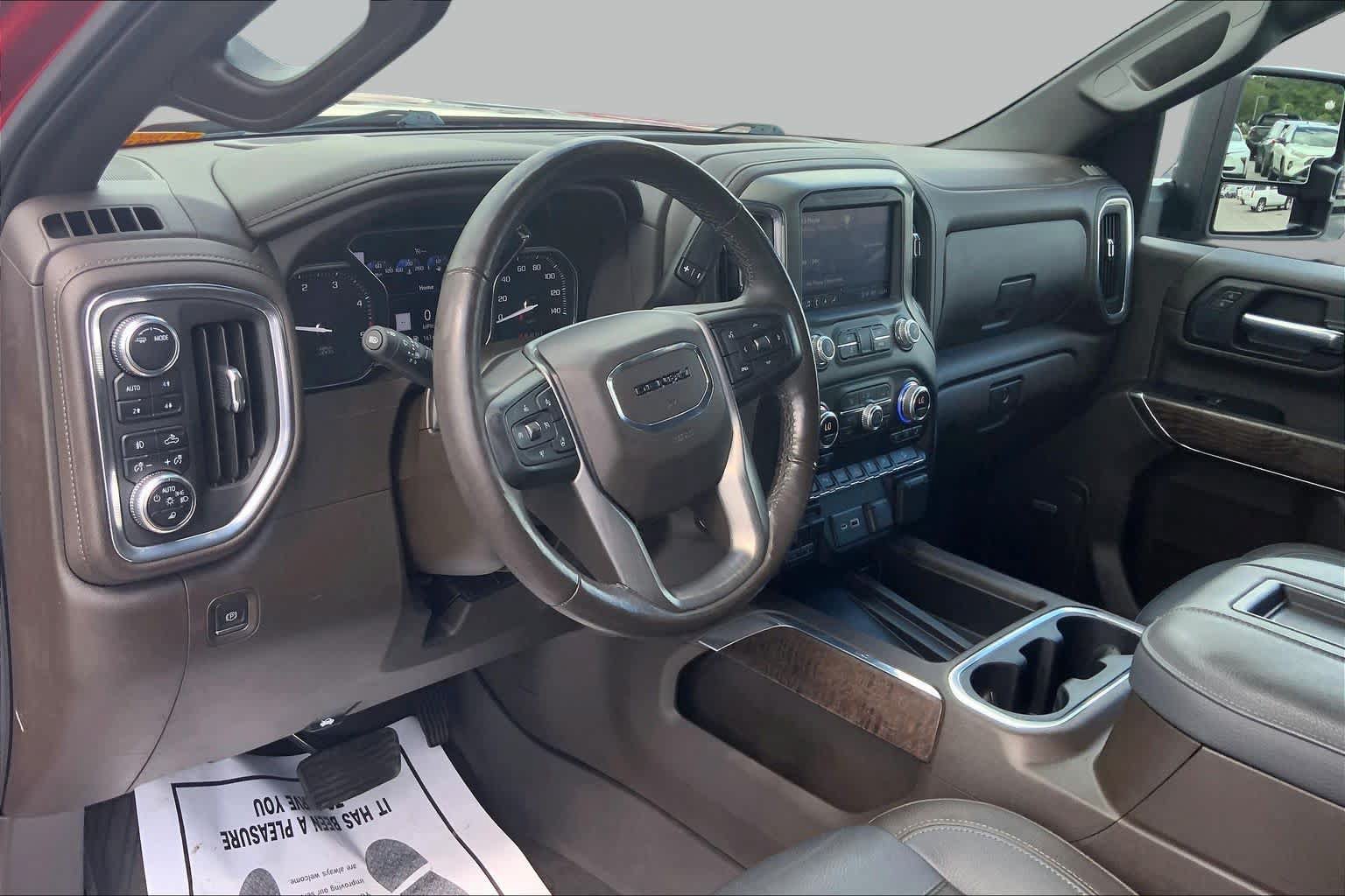Used 2022 GMC Sierra 2500 Denali AWD/4WD image 17