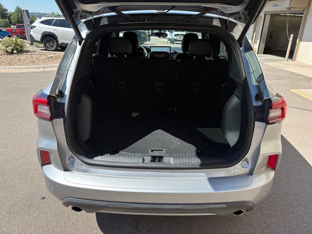 Certified 2024 Ford Escape ST-Line w/ Tech Pack #1 AWD/4WD image 28