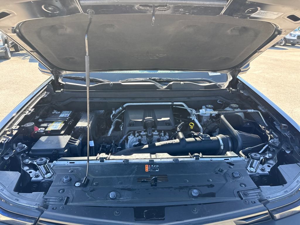 Used 2024 Chevrolet Colorado Trail Boss w/ Technology Package image 28
