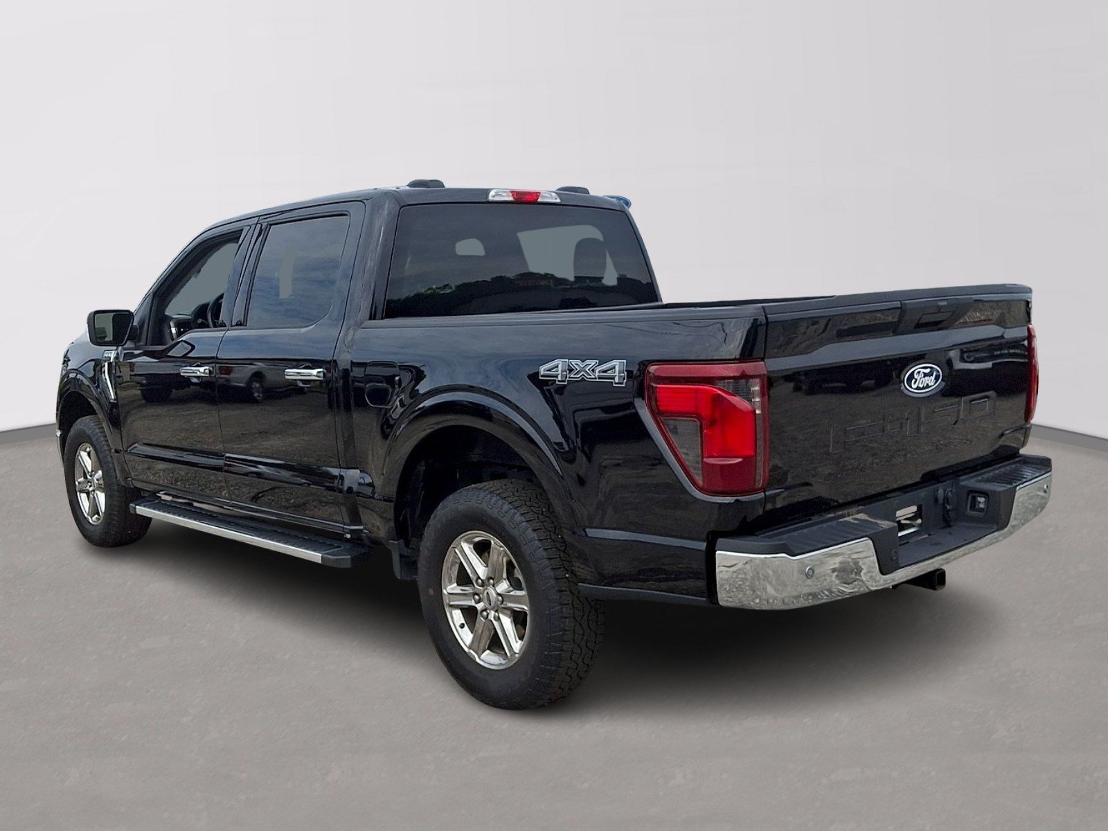 Certified 2025 Ford F150 XLT w/ Equipment Group 301A Standard AWD/4WD image 4
