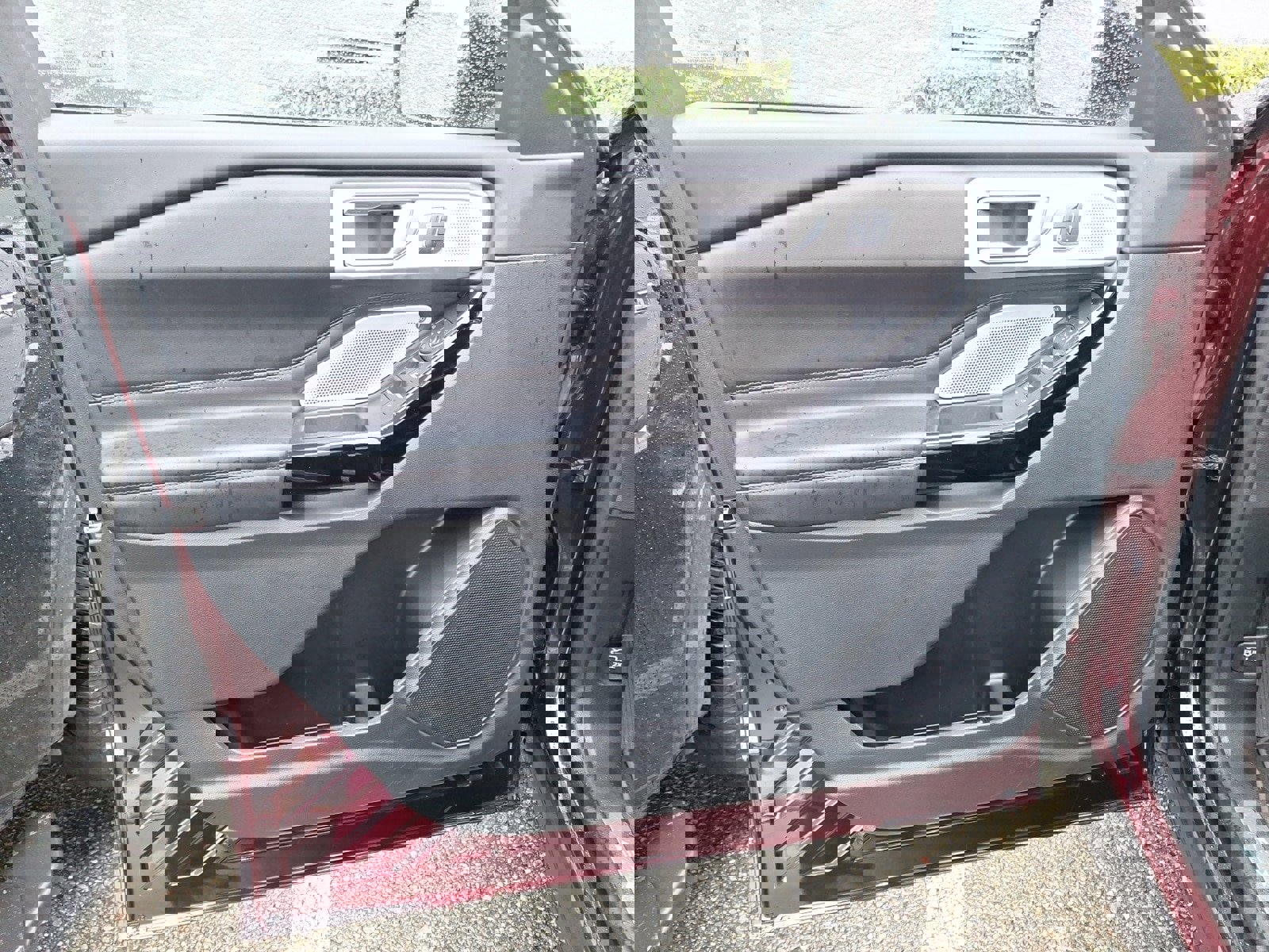 Certified 2022 Ford Explorer Platinum w/ Equipment Group 601A image 11