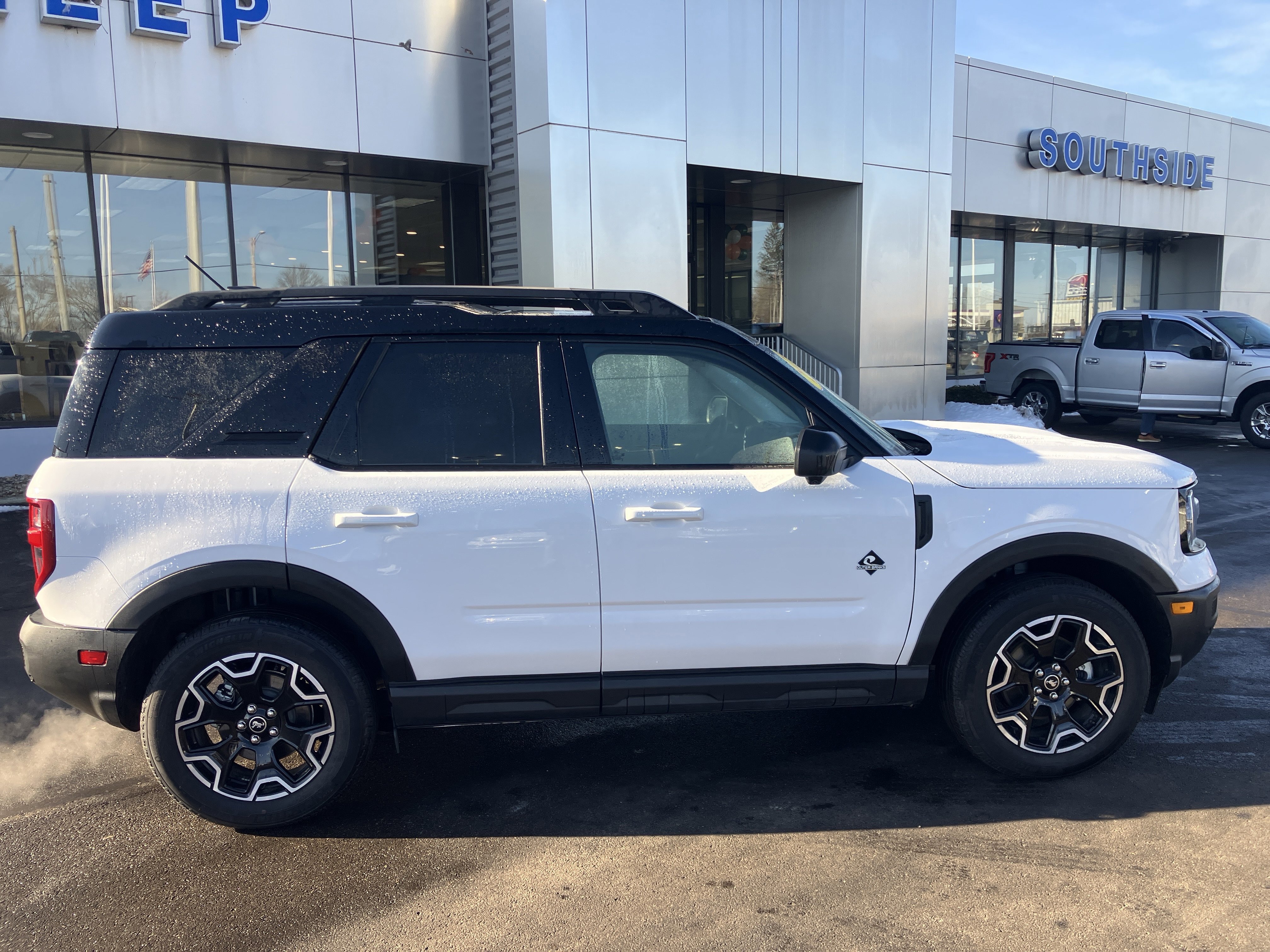 Certified 2025 Ford Bronco Sport Outer Banks w/ Outer Banks Tech Package+ image 9