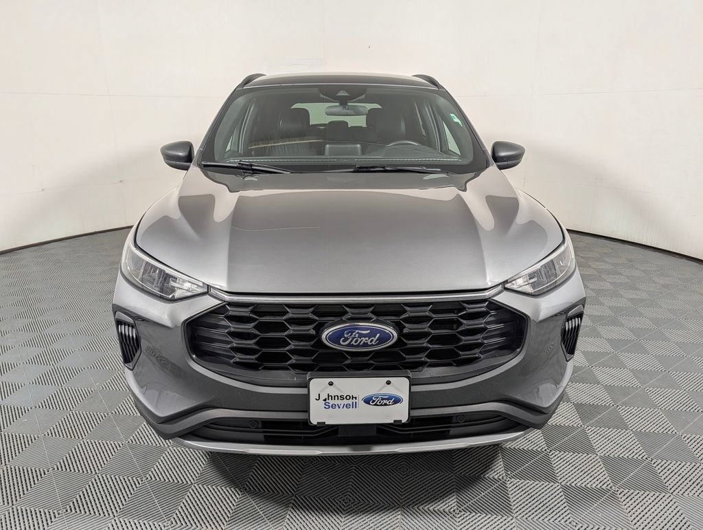 Certified 2025 Ford Escape ST-Line FWD image 3