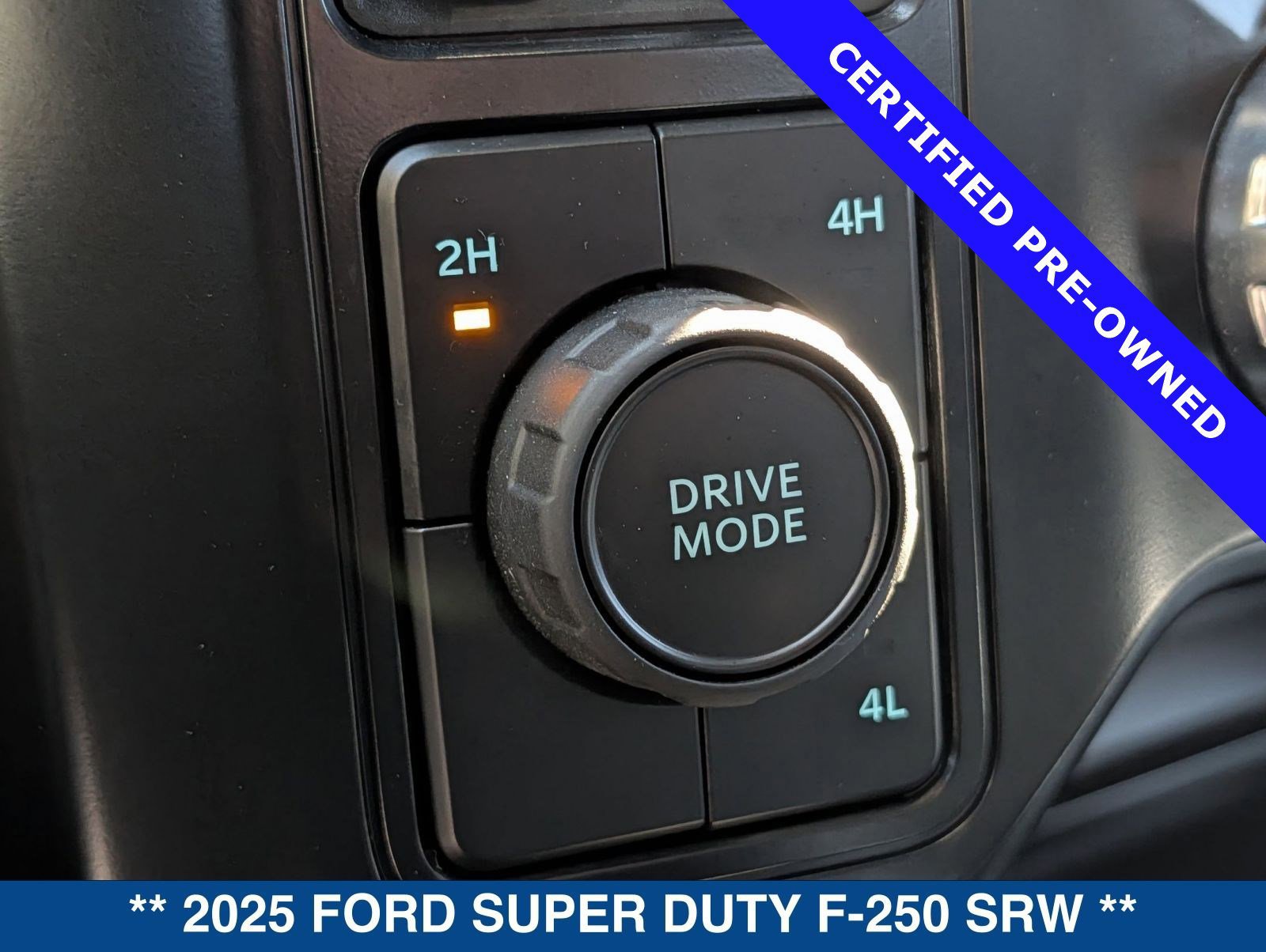 Certified 2025 Ford F250 Lariat w/ Black Appearance Package image 31