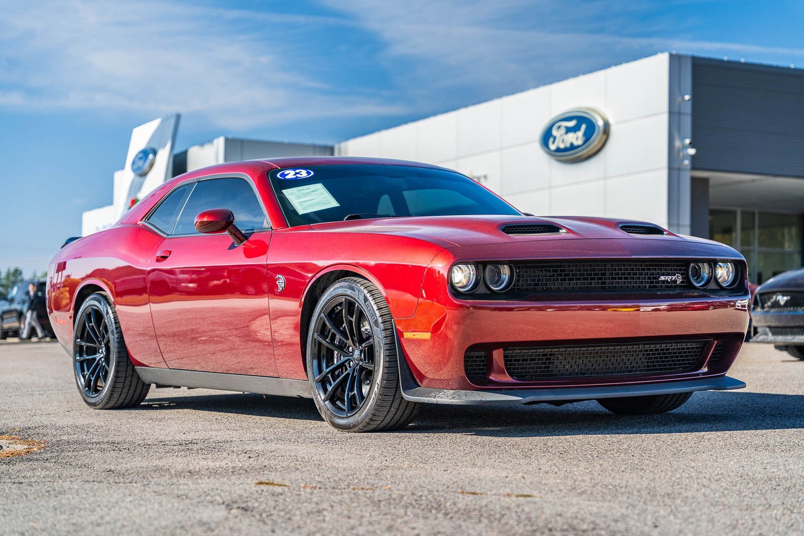 Used 2023 Dodge Challenger SRT Hellcat w/ Driver Convenience Group image 1