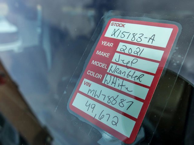 Used 2021 Jeep Wrangler Unlimited Sahara w/ Cold Weather Group image 32