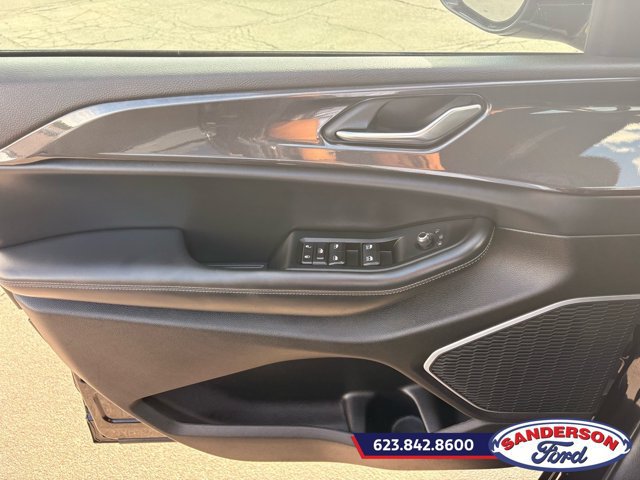 Used 2022 Jeep Grand Cherokee L Laredo RWD image 14