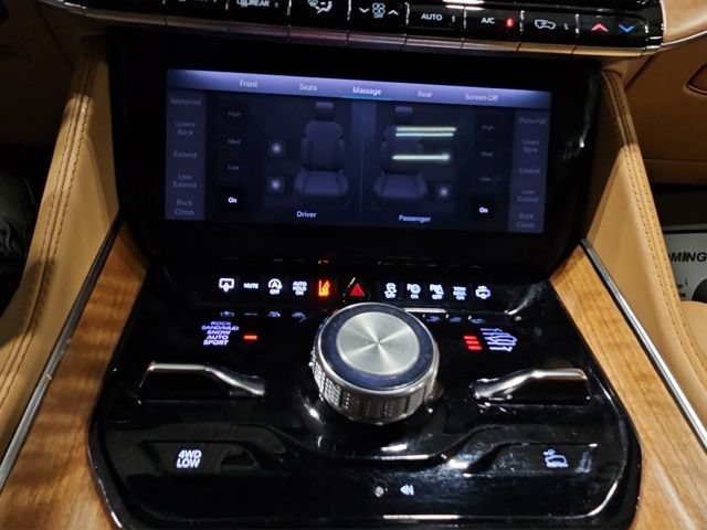 Used 2023 Jeep Grand Wagoneer L Series III w/ HD Trailer Tow Package AWD/4WD image 18