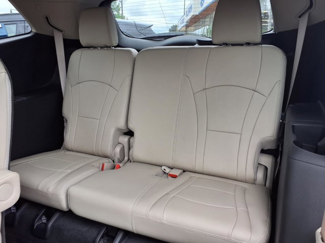 Used 2018 Buick Enclave Premium w/ Experience Buick Package AWD/4WD image 11