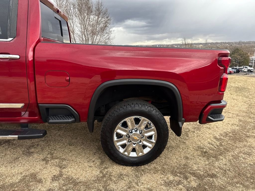 Used 2024 Chevrolet Silverado 2500 High Country image 35