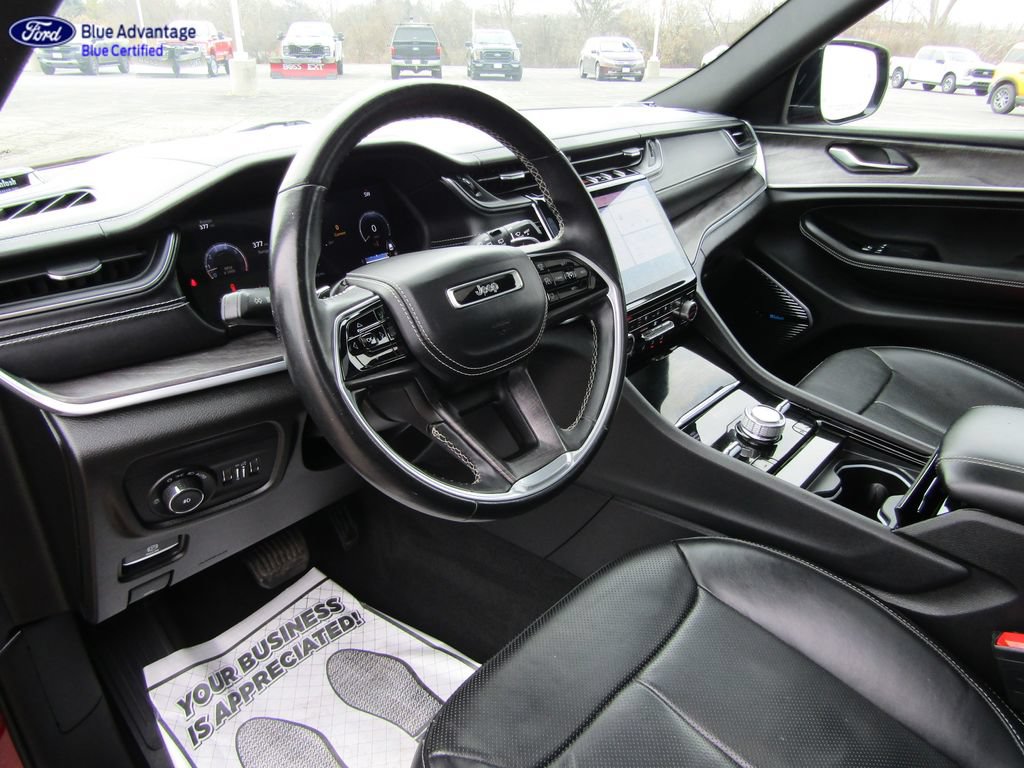 Used 2022 Jeep Grand Cherokee L Overland w/ Off Road Group AWD/4WD image 9