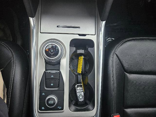 Certified 2021 Ford Explorer XLT w/ Equipment Group 202A image 10
