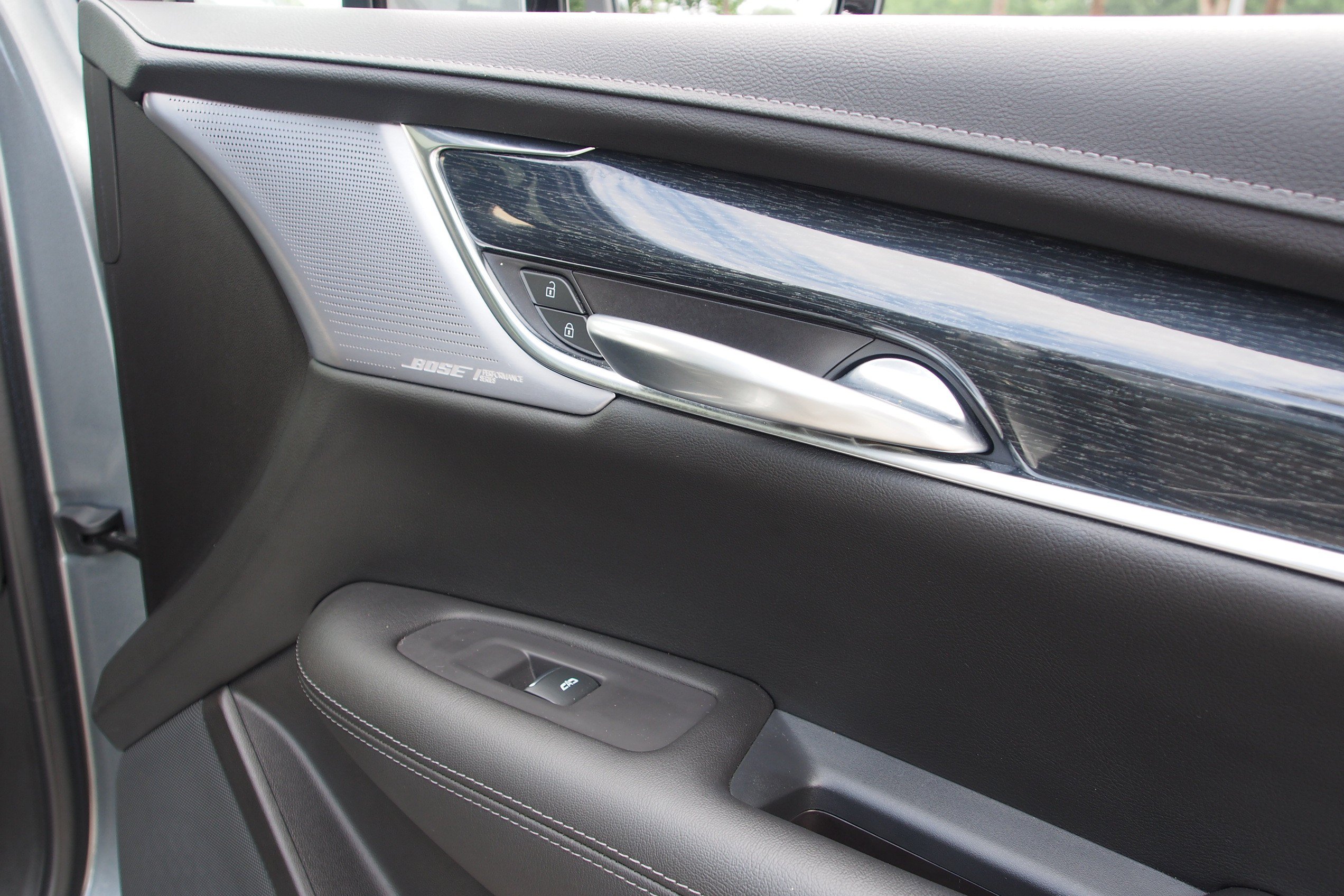Used 2022 Cadillac XT5 Premium Luxury w/ Technology Package FWD image 14