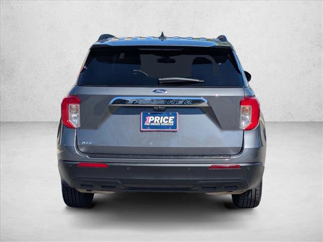 Certified 2023 Ford Explorer XLT image 4