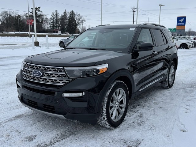 Certified 2023 Ford Explorer Limited w/ Limited Technology Package image 36
