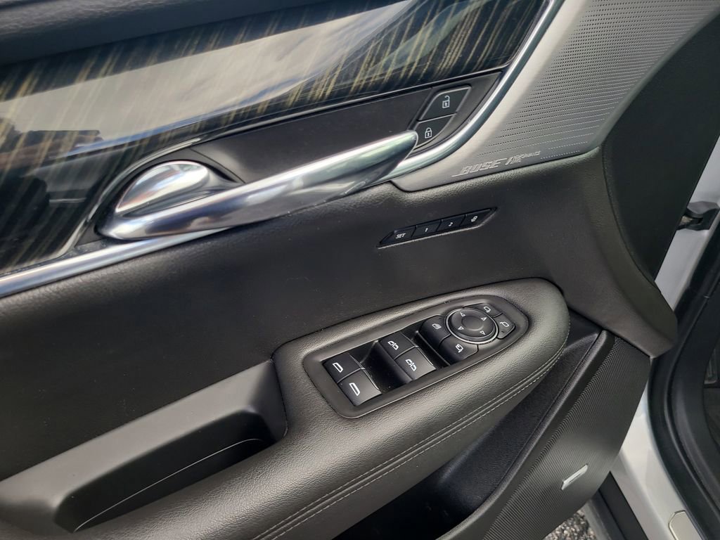 Used 2020 Cadillac XT6 Premium Luxury image 17