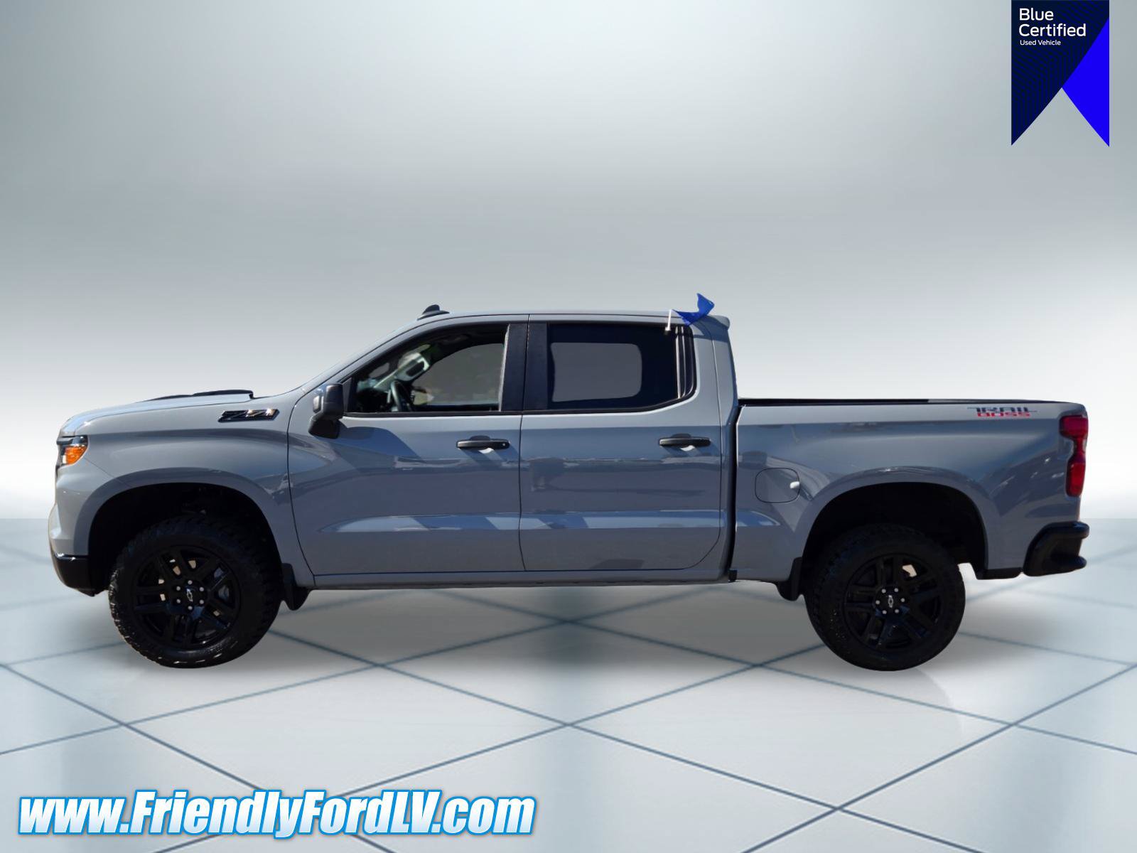Used 2024 Chevrolet Silverado 1500 Custom Trail Boss w/ LPO, Dark Essentials Package AWD/4WD image 4