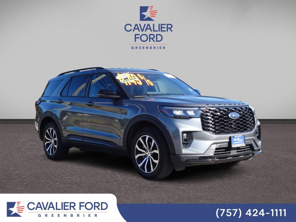 Certified 2025 Ford Explorer ST-Line AWD/4WD image 1