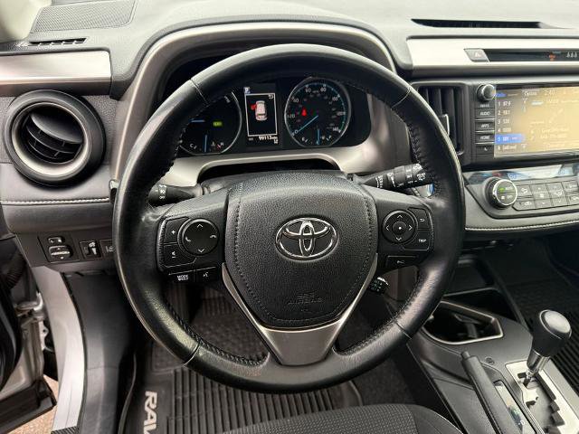 Used 2018 Toyota RAV4 XLE image 38