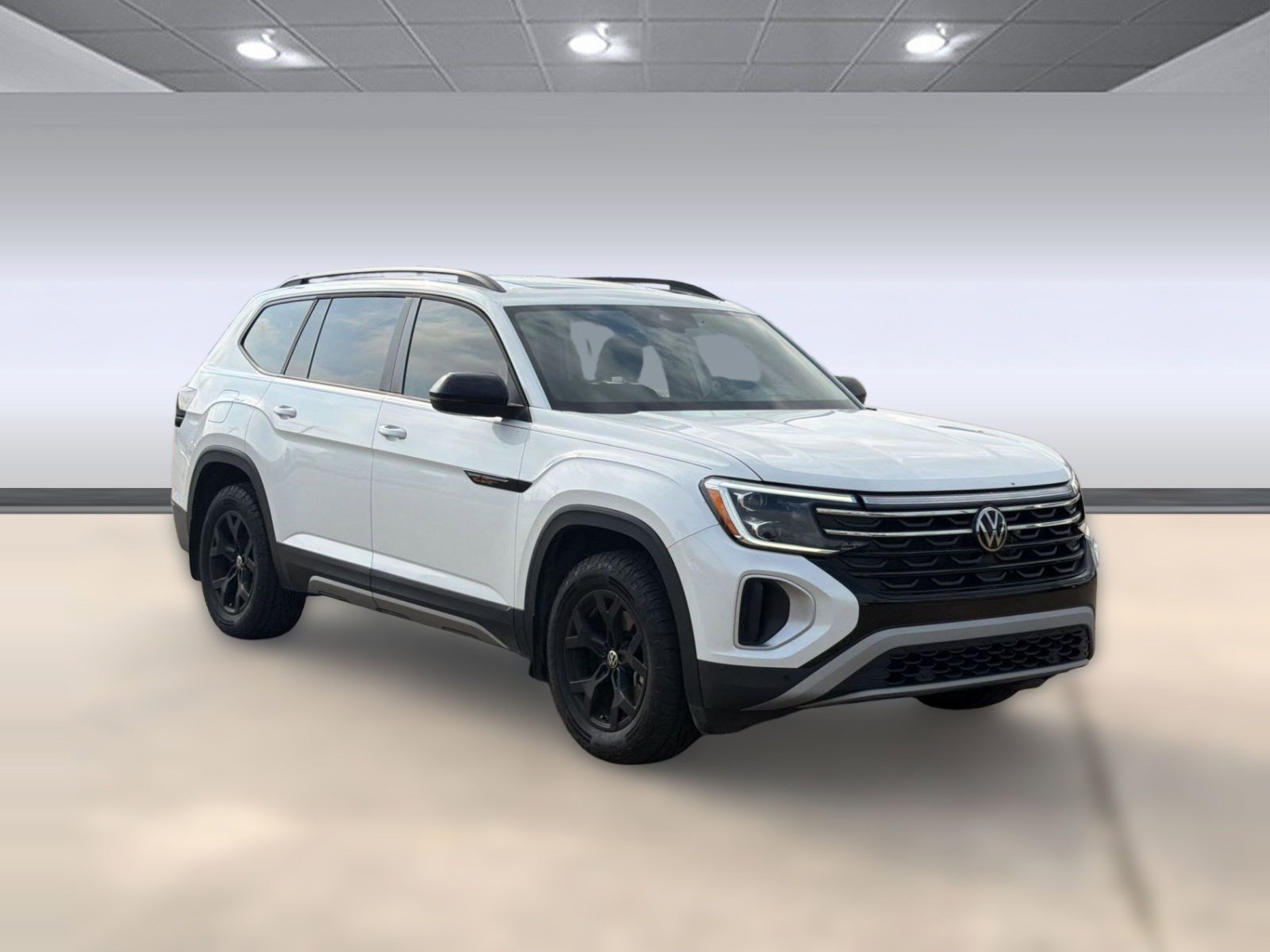 Used 2024 Volkswagen Atlas Peak Edition SEL AWD/4WD image 7