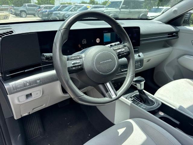 Used 2024 Hyundai Kona SEL AWD/4WD image 8