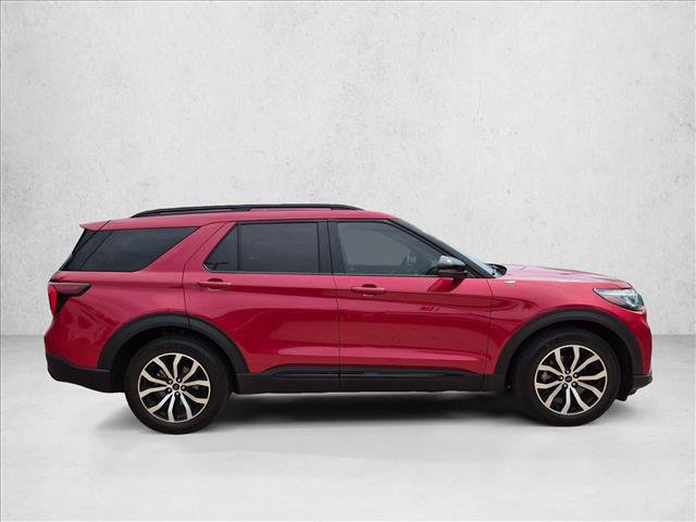 Certified 2025 Ford Explorer ST-Line w/ Premium Package RWD image 4