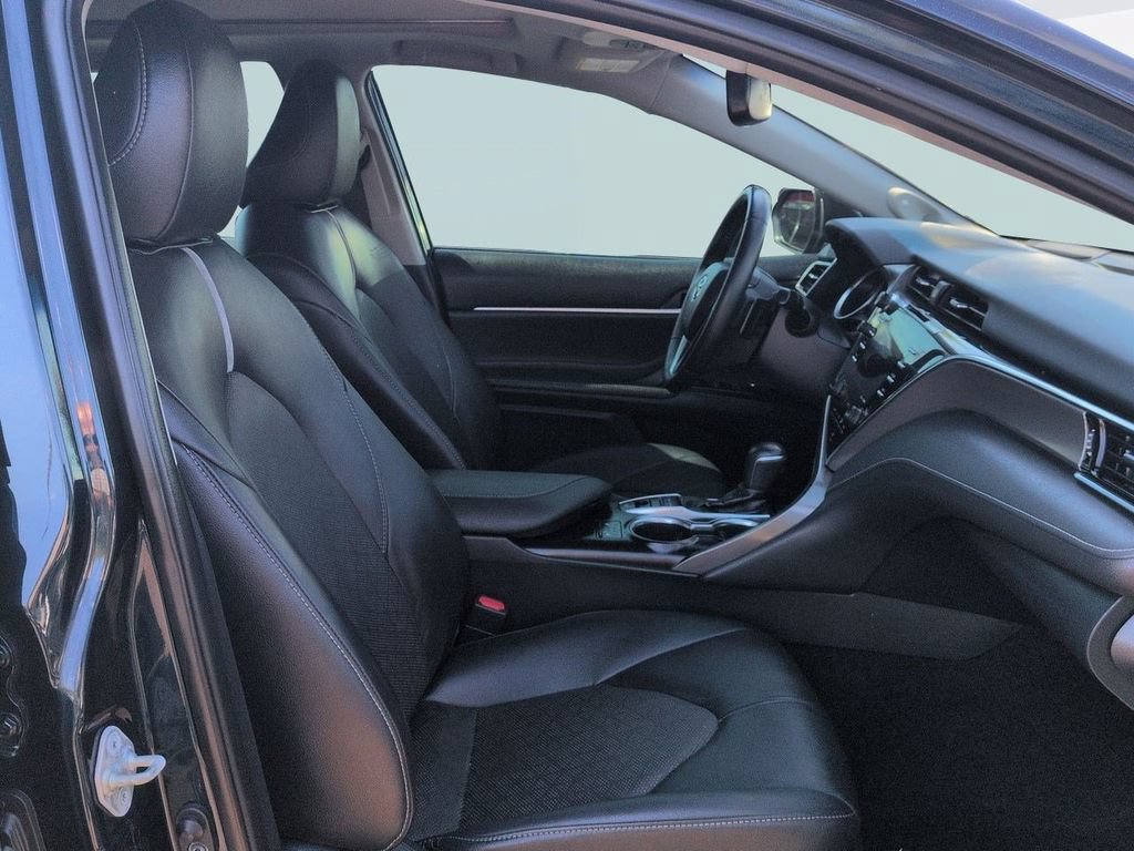 Used 2018 Toyota Camry XSE FWD image 27