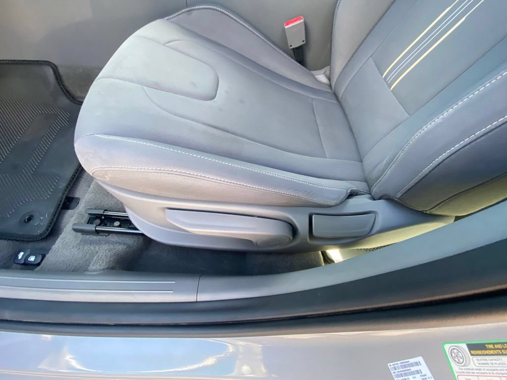 Used 2026 Hyundai Elantra Sport FWD image 10