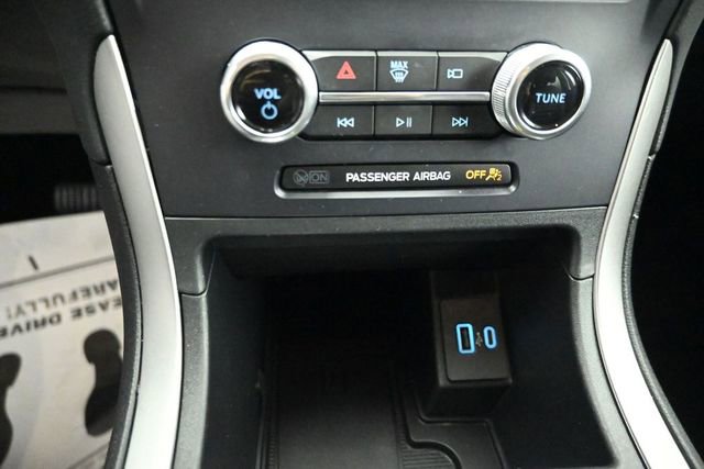 Certified 2022 Ford Edge SEL w/ Convenience Package AWD/4WD image 17