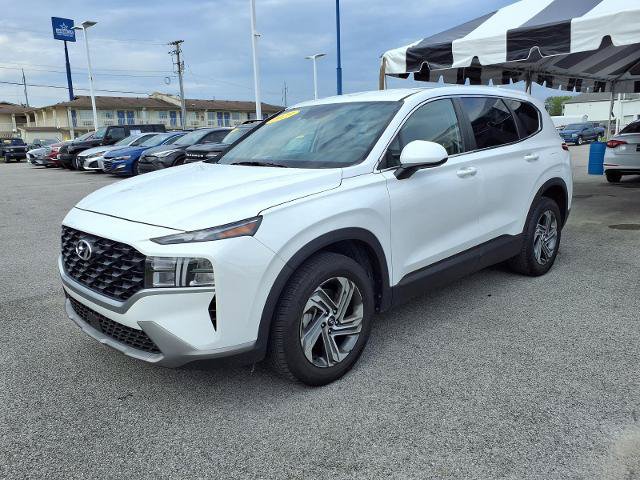 Used 2023 Hyundai Santa Fe SE w/ Cargo Package FWD image 4