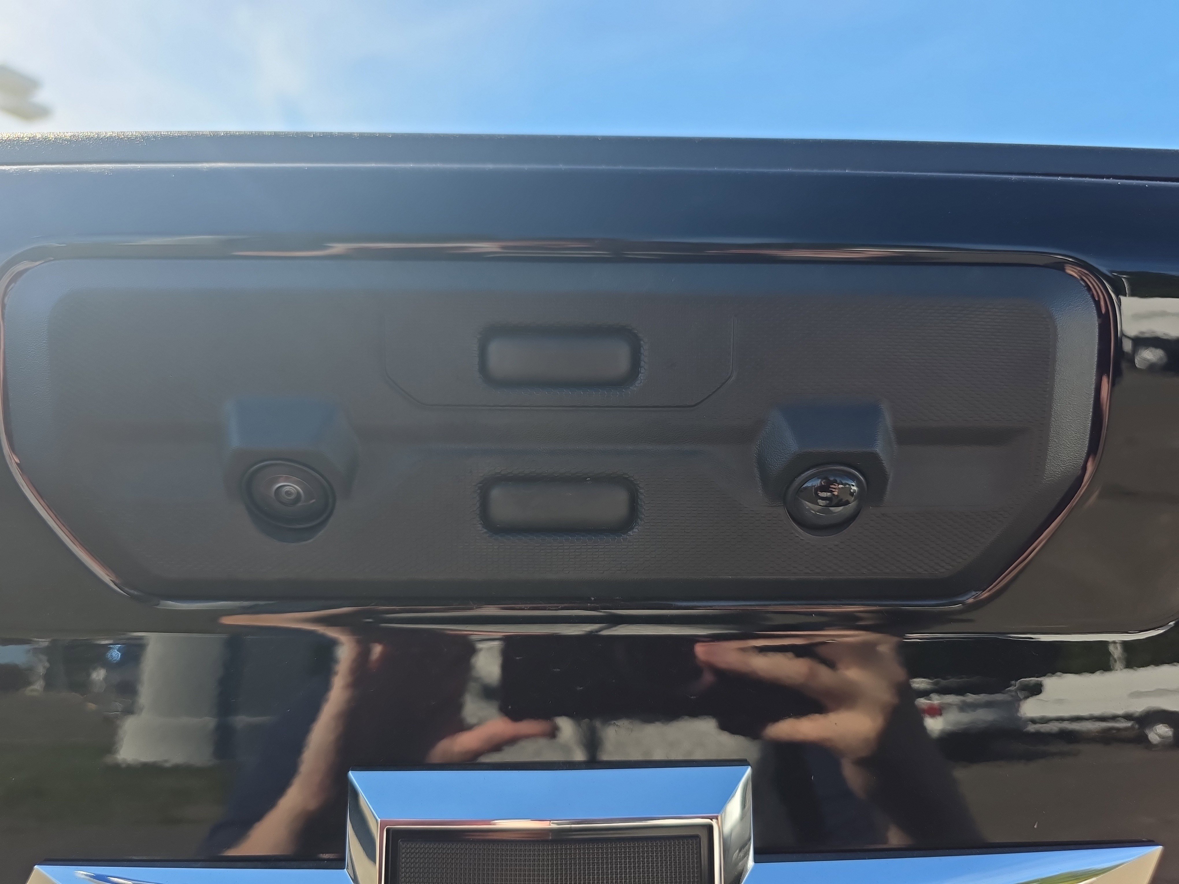 Used 2025 Chevrolet Silverado 3500 LTZ w/ LTZ Plus Package image 16