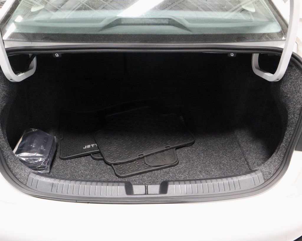 Used 2025 Volkswagen Jetta S FWD image 13