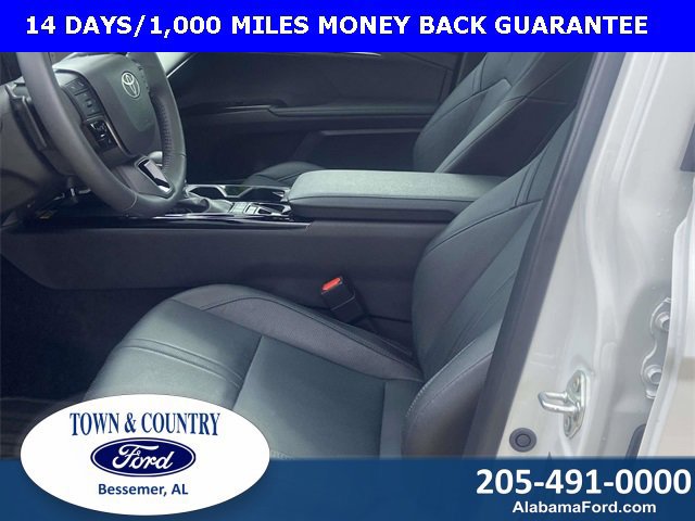 Used 2025 Toyota Camry XSE image 14