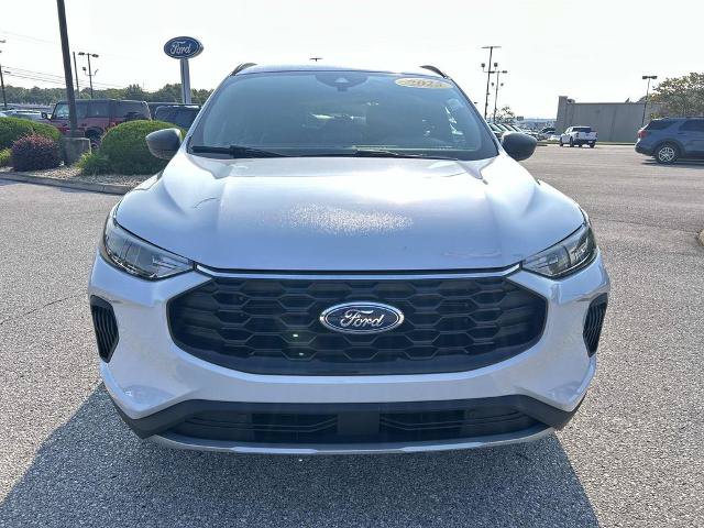 Certified 2025 Ford Escape ST-Line AWD/4WD image 9