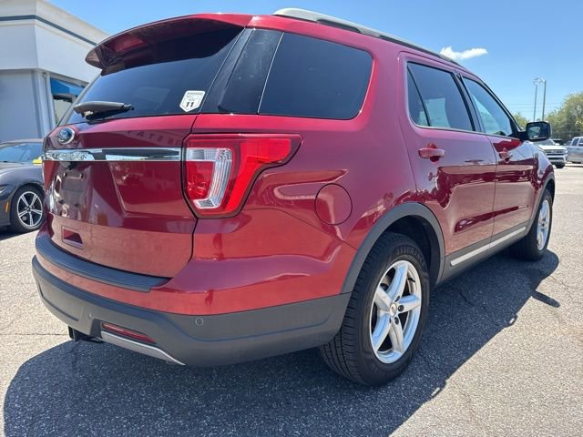 Certified 2019 Ford Explorer XLT FWD image 5