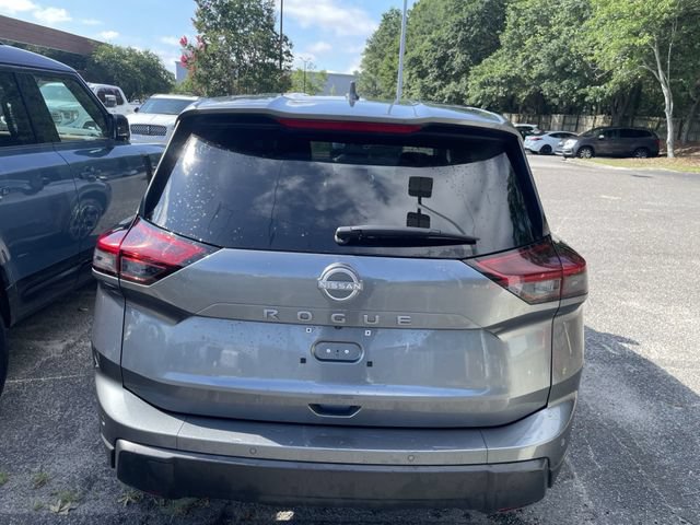 Used 2025 Nissan Rogue SV FWD image 6