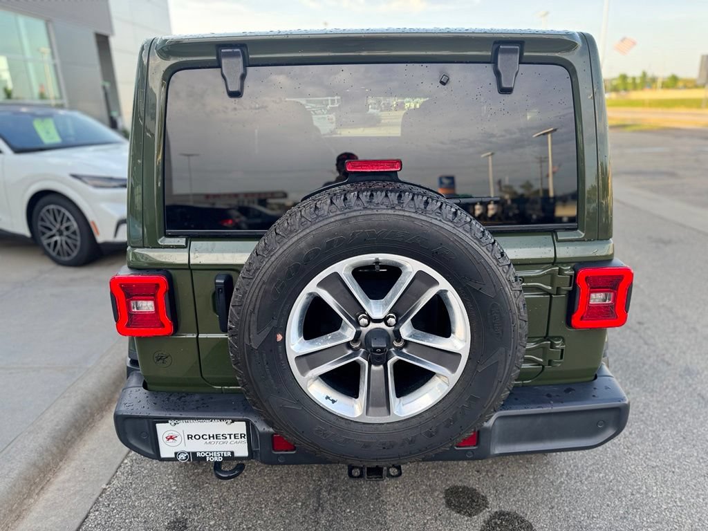 Used 2021 Jeep Wrangler Unlimited Sahara AWD/4WD image 41
