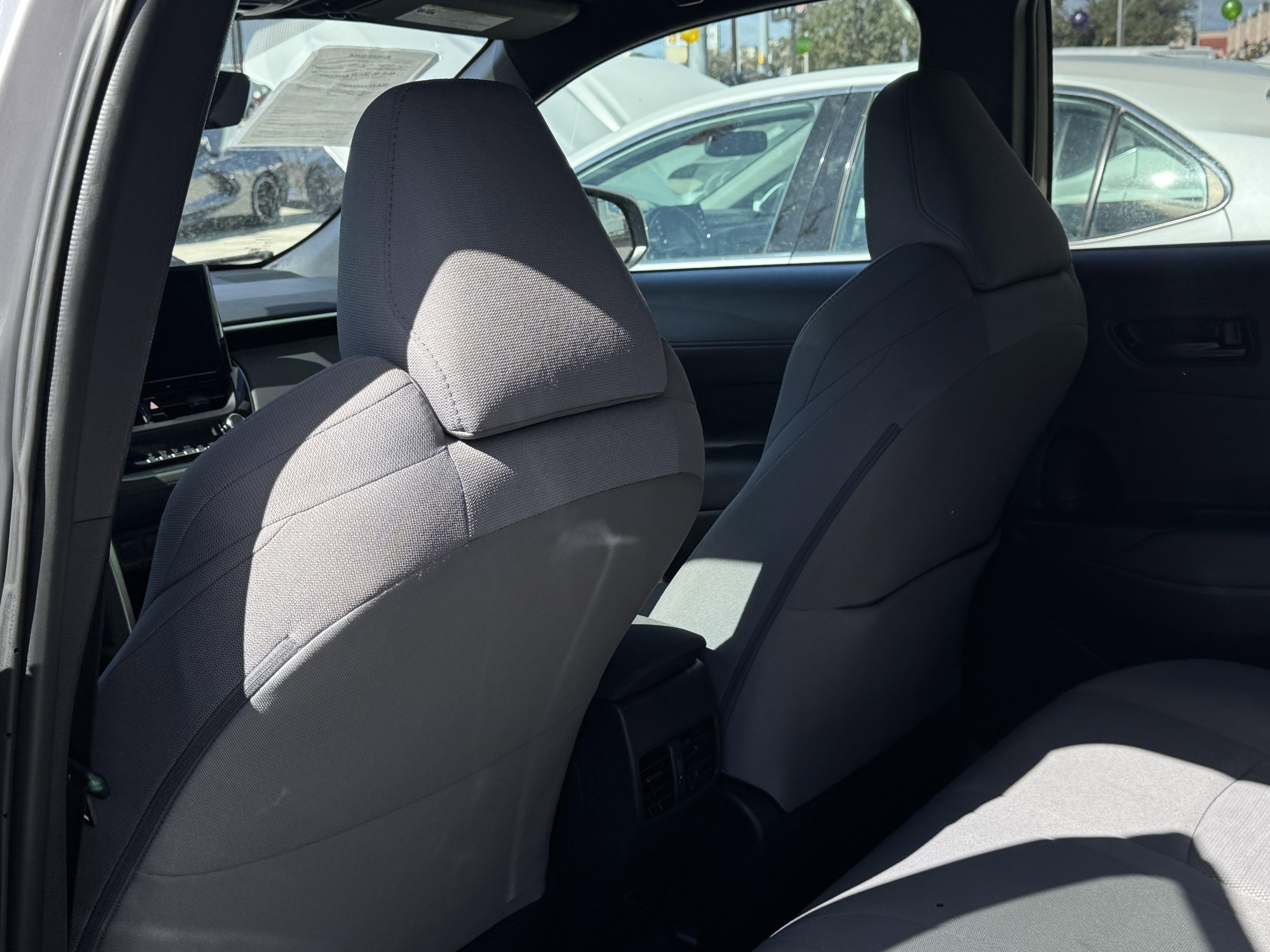 Used 2024 Toyota Corolla Cross SE image 12