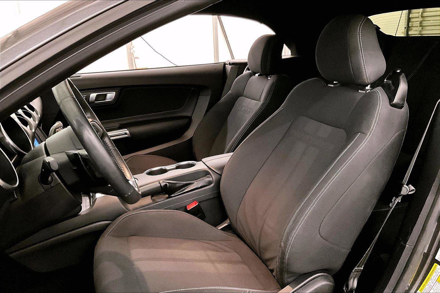 Certified 2019 Ford Mustang Convertible image 24