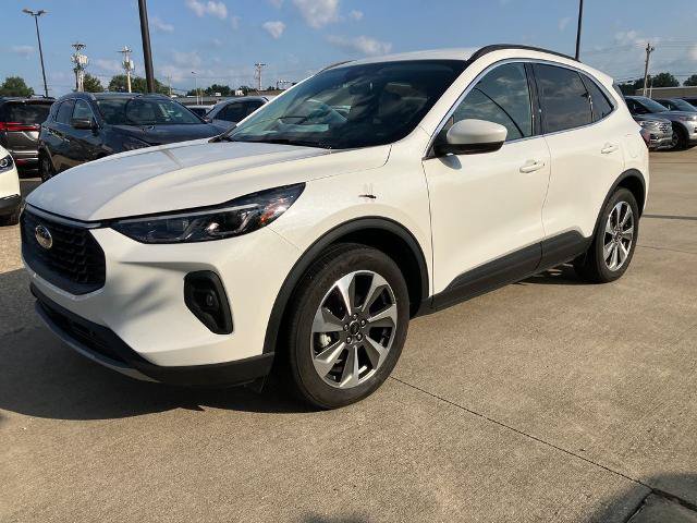 Certified 2025 Ford Escape Platinum AWD/4WD image 1