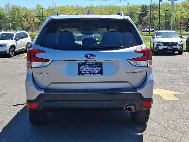 Used 2020 Subaru Forester Limited AWD/4WD image 9