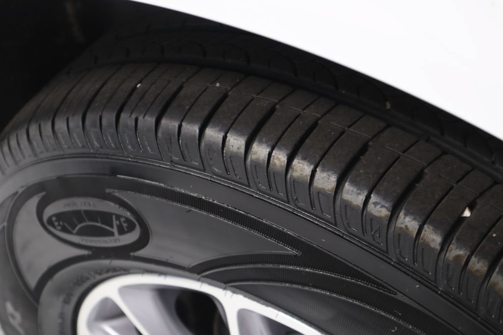 Used 2023 Buick Enclave Essence w/ LPO, Floor Liner Package FWD image 19